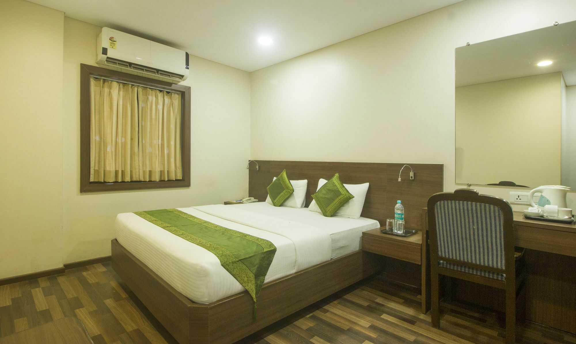 Hotel Treebo Trend Rosewood à Bombay Extérieur photo