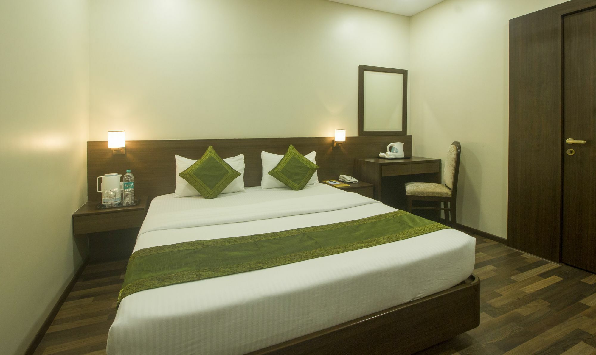 Hotel Treebo Trend Rosewood à Bombay Extérieur photo